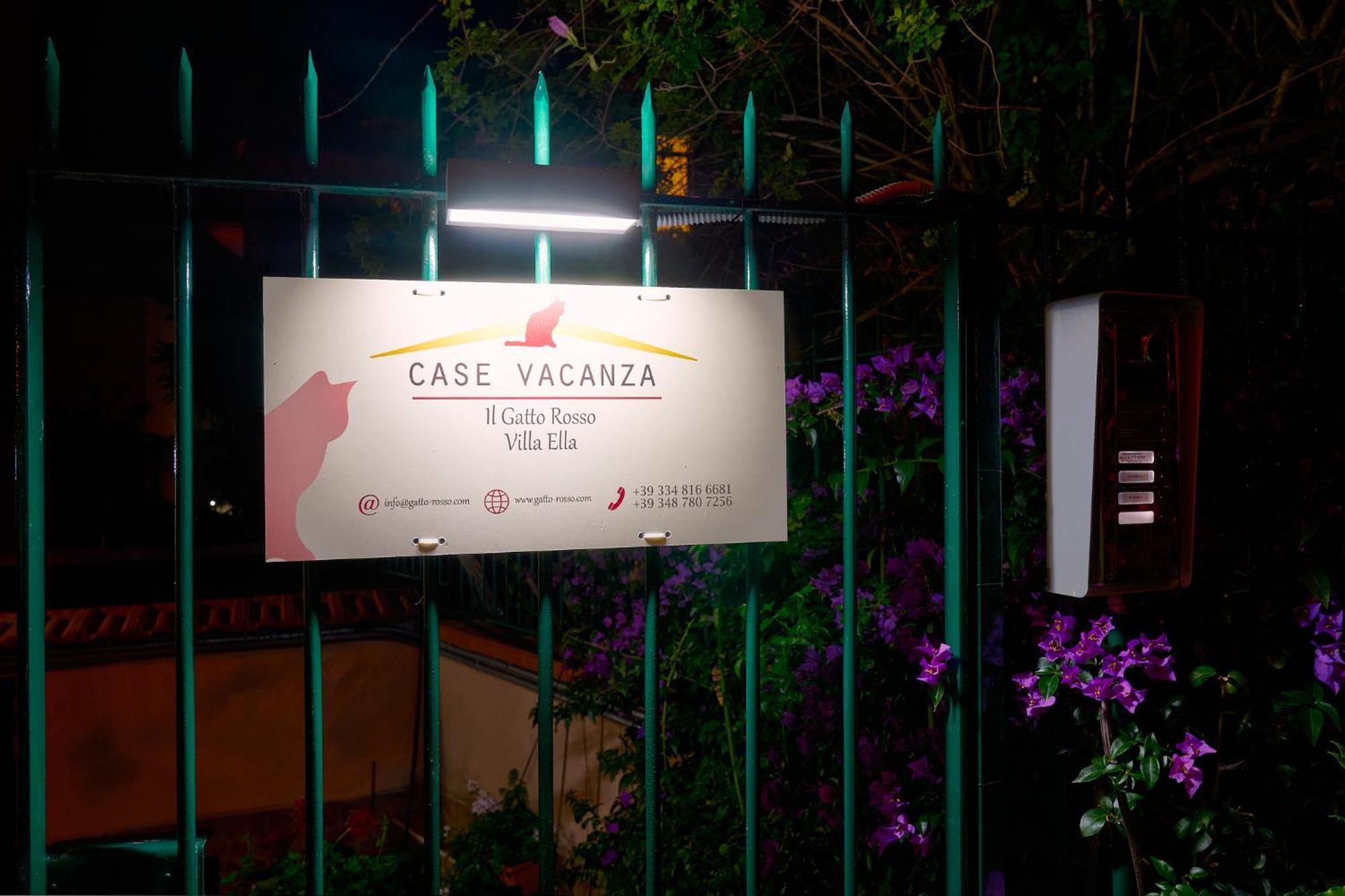Casa Vacanze Il Gatto Rosso Trecase Exterior photo